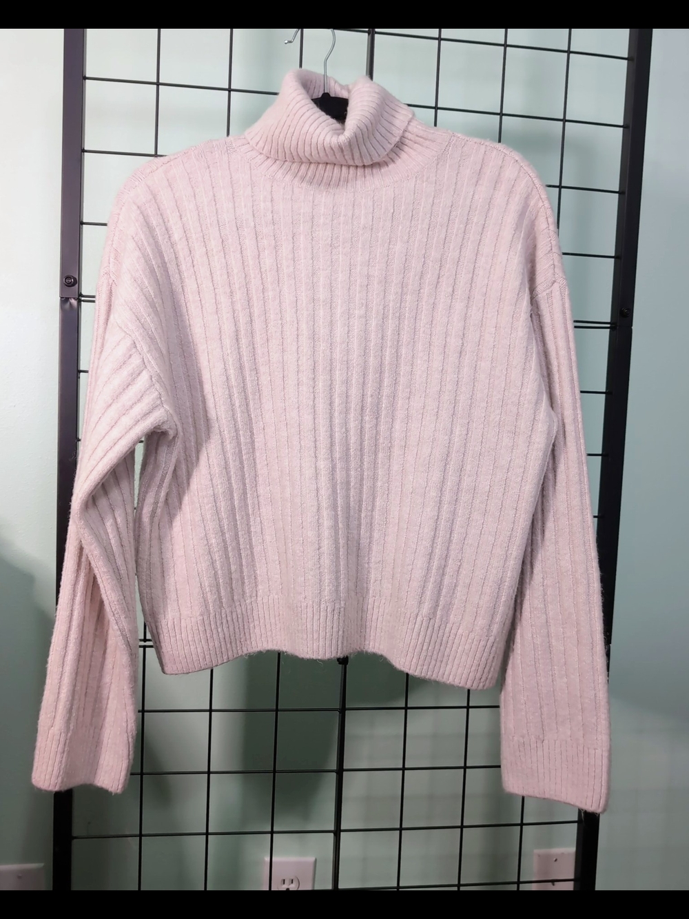 H&M Light Beige Oatmeal Ribbed Turtleneck Sweater Size Large Wool Blend